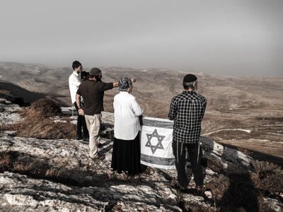 من يحكم الضفّة؟