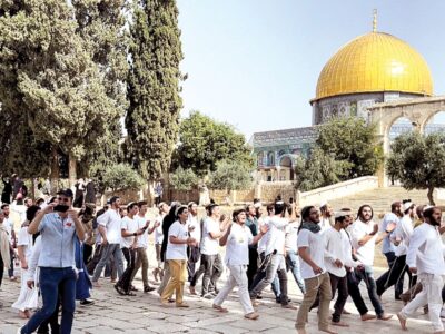 المسلمون السُيّاح في الأقصى!