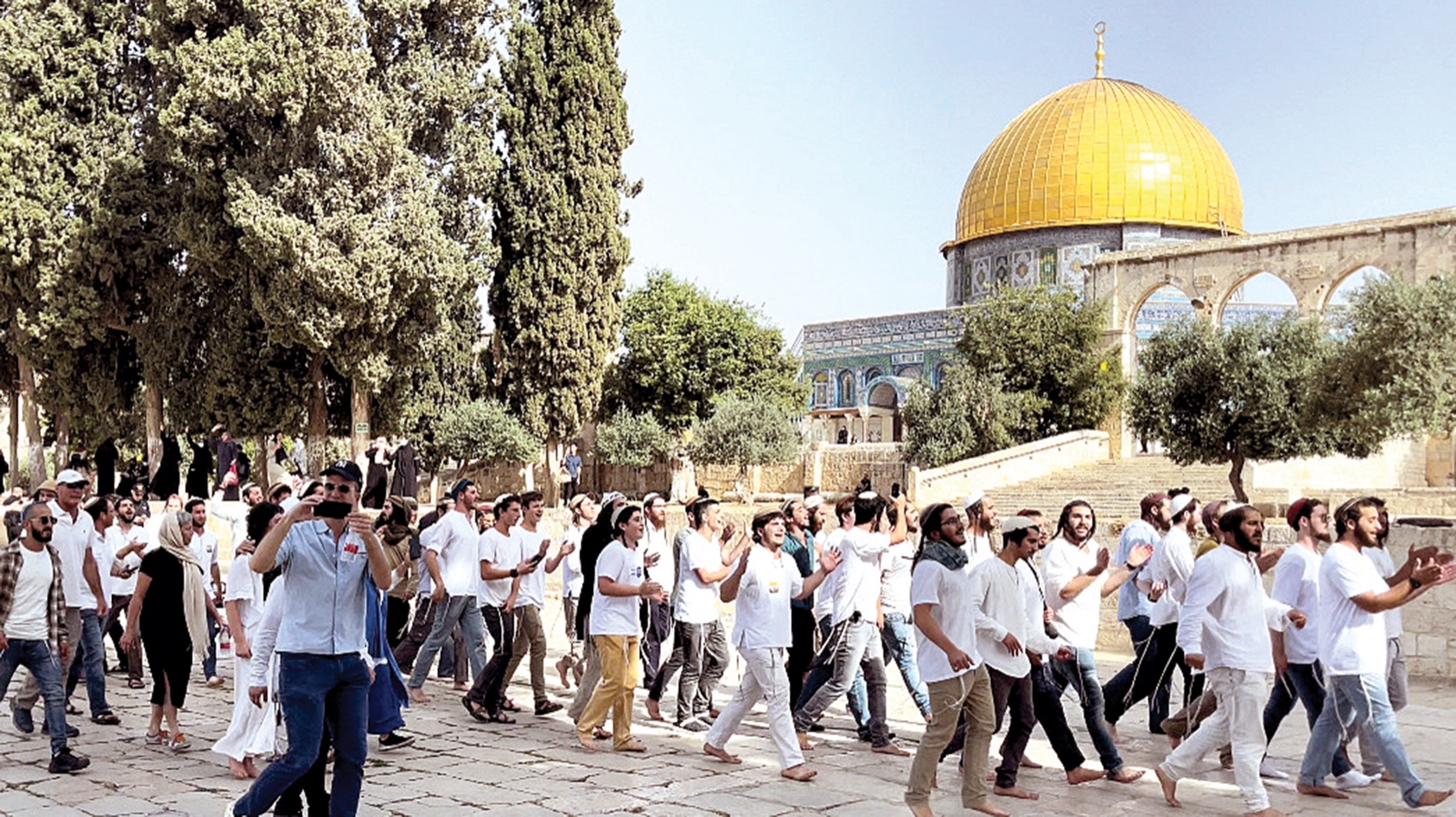 المسلمون السُيّاح في الأقصى!