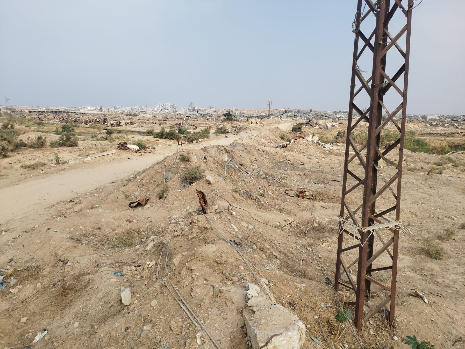 تدمير جيش الاحتلال الأراضي الزراعية في منطقة جحر الديك وسط قطاع غزة. (تصوير: خالد أبو عامر/ متراس) 
