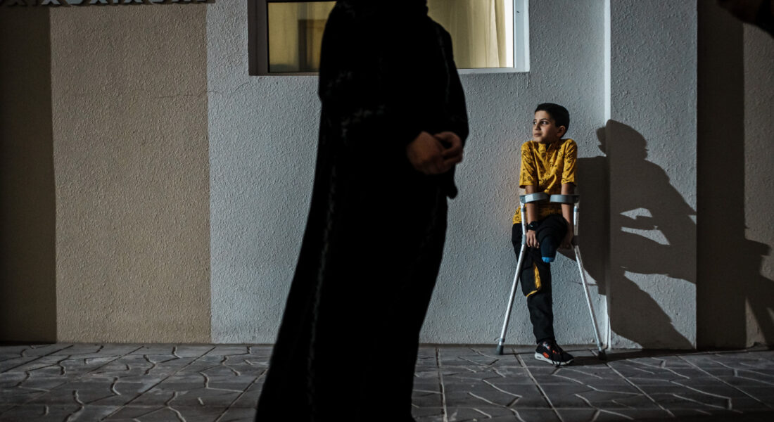 بلا عكازات.. حربٌ لا نستطيع الفرار منها