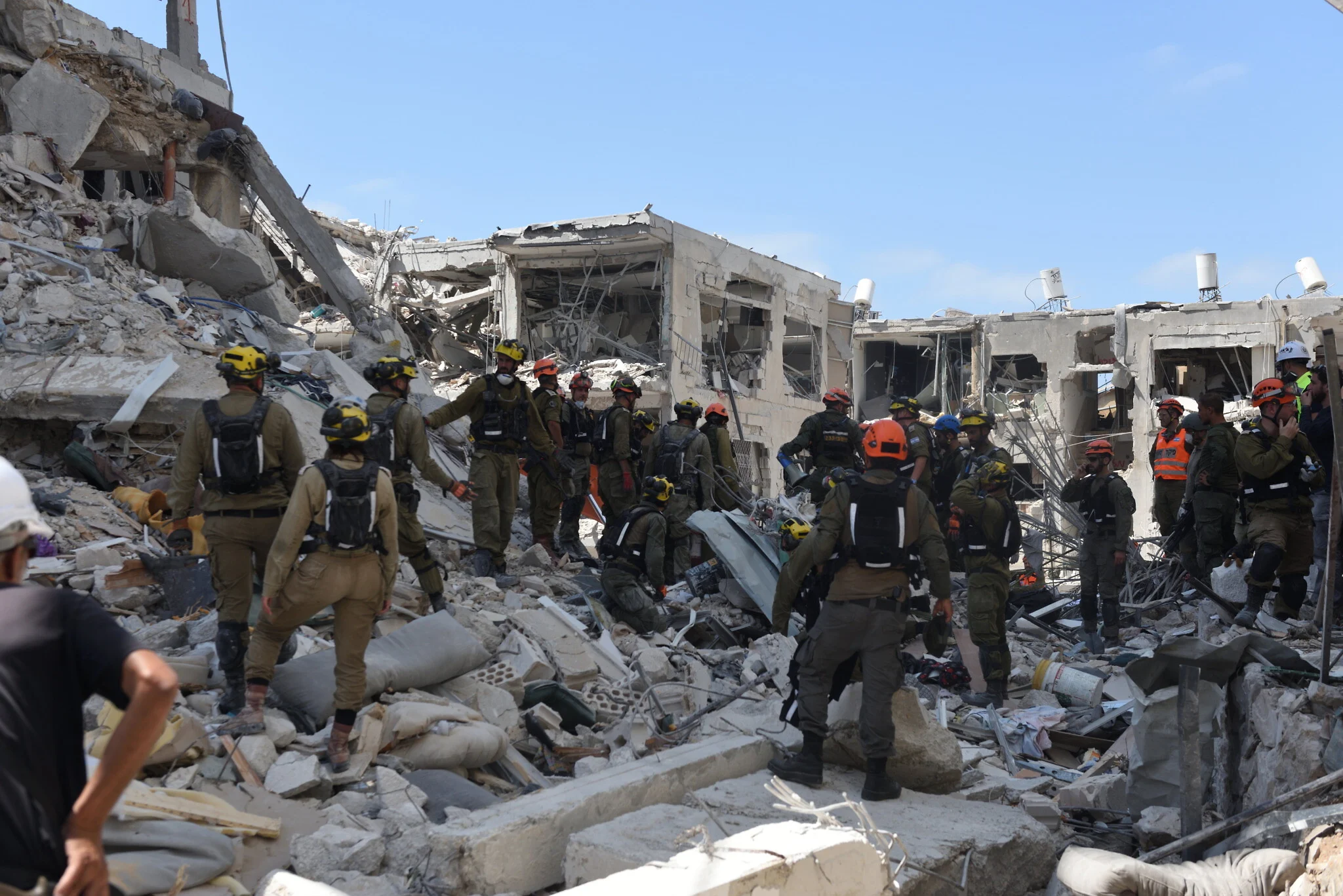 الجبهة الداخلية الإسرائيلية.. العمق المكشوف تحت نيران الحرب