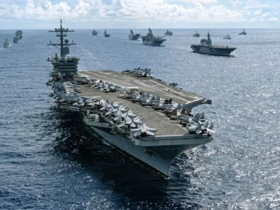 القوة الأميركية العائمة 